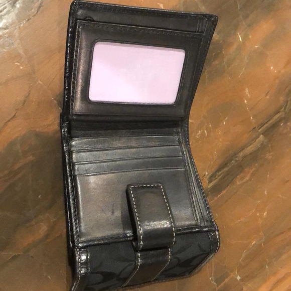Coach Wallet - Picture 3 of 4